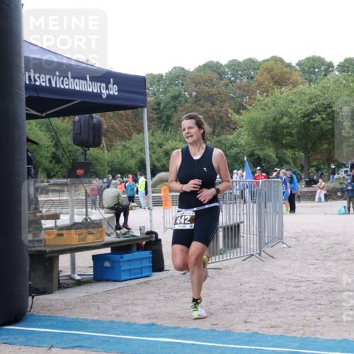 14.09.2025 - Stadtparktriathlon Strokosch-Dieckow http://msf.ph/oto/8883895 14.09.2025 10:20:07 Ziel 442, 469 meine-sportfotos.de
