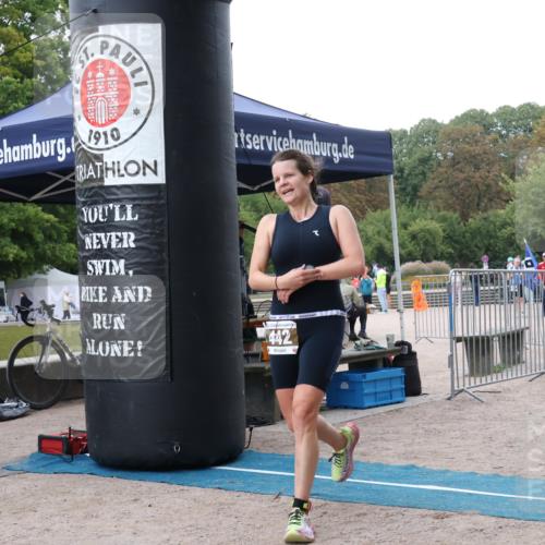14.09.2025 - Stadtparktriathlon Strokosch-Dieckow http://msf.ph/oto/8883899 14.09.2025 10:20:08 Ziel 442 meine-sportfotos.de