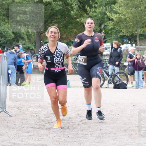 14.09.2025 - Stadtparktriathlon Strokosch-Dieckow http://msf.ph/oto/8883903 14.09.2025 10:20:49 Ziel 387, 439, 455 meine-sportfotos.de