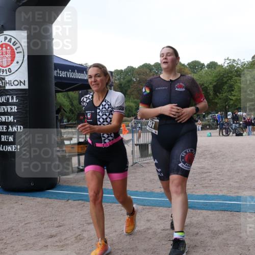 14.09.2025 - Stadtparktriathlon Strokosch-Dieckow http://msf.ph/oto/8883922 14.09.2025 10:20:52 Ziel 387, 439, 455 meine-sportfotos.de
