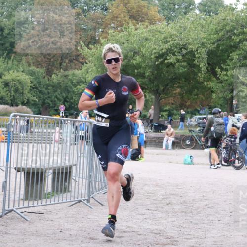 14.09.2025 - Stadtparktriathlon Strokosch-Dieckow http://msf.ph/oto/8883953 14.09.2025 10:21:21 Ziel 447 meine-sportfotos.de