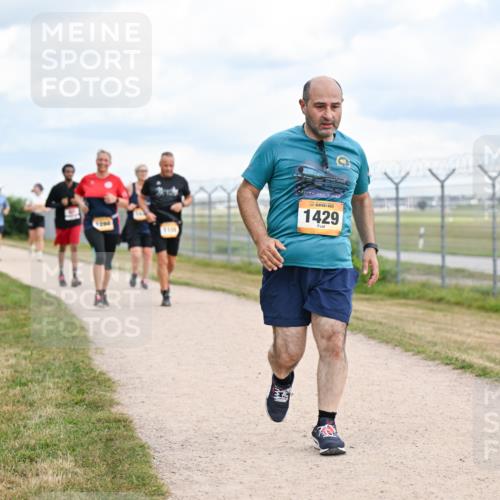 14.09.2025 - Airport Race Dr. Thomas Lammeyer http://msf.ph/oto/8883970 14.09.2025 12:38:16 Laufen 1429 meine-sportfotos.de