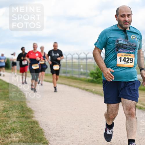 14.09.2025 - Airport Race Dr. Thomas Lammeyer http://msf.ph/oto/8883981 14.09.2025 12:38:17 Laufen 1429 meine-sportfotos.de