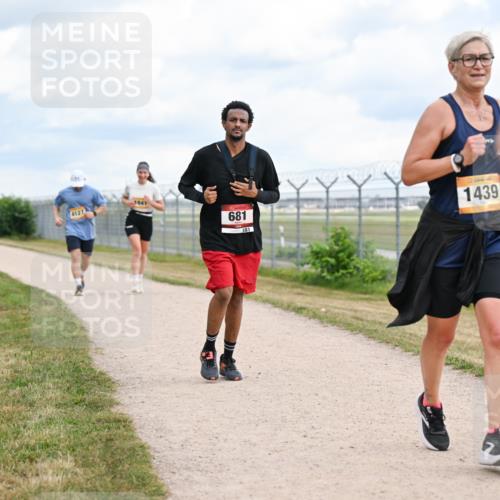14.09.2025 - Airport Race Dr. Thomas Lammeyer http://msf.ph/oto/8884036 14.09.2025 12:38:21 Laufen 4127, 681, 681, 1439 meine-sportfotos.de