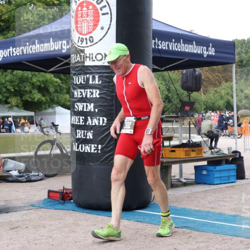 14.09.2025 - Stadtparktriathlon Strokosch-Dieckow http://msf.ph/oto/8884037 14.09.2025 10:22:14 Ziel 302 meine-sportfotos.de