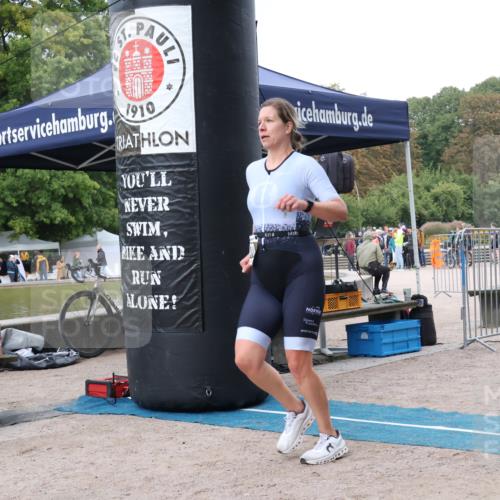 14.09.2025 - Stadtparktriathlon Strokosch-Dieckow http://msf.ph/oto/8884053 14.09.2025 10:22:29 Ziel  meine-sportfotos.de