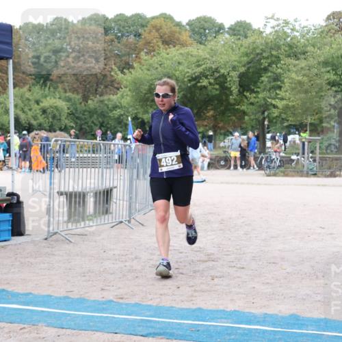 14.09.2025 - Stadtparktriathlon Strokosch-Dieckow http://msf.ph/oto/8884077 14.09.2025 10:23:03 Ziel 492 meine-sportfotos.de