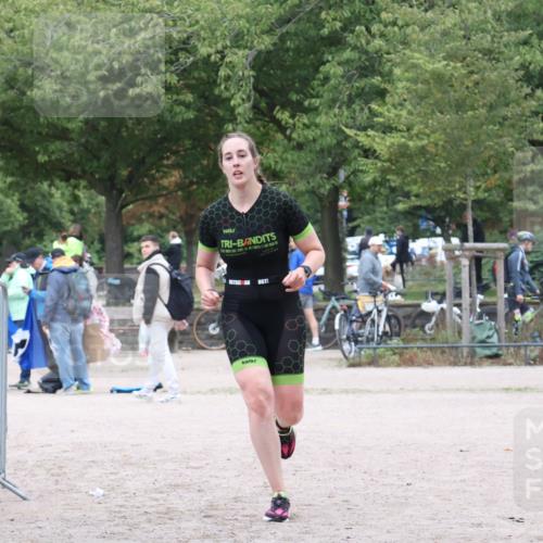 14.09.2025 - Stadtparktriathlon Strokosch-Dieckow http://msf.ph/oto/8884082 14.09.2025 10:23:20 Ziel 488 meine-sportfotos.de
