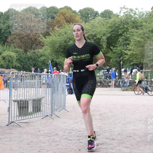 14.09.2025 - Stadtparktriathlon Strokosch-Dieckow http://msf.ph/oto/8884086 14.09.2025 10:23:21 Ziel 488 meine-sportfotos.de