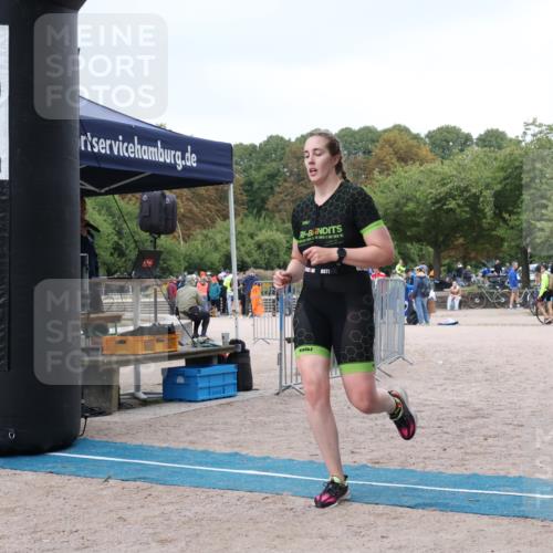14.09.2025 - Stadtparktriathlon Strokosch-Dieckow http://msf.ph/oto/8884090 14.09.2025 10:23:22 Ziel 488 meine-sportfotos.de