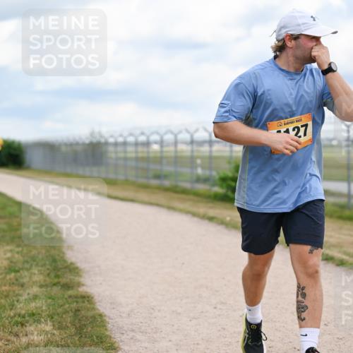 14.09.2025 - Airport Race Dr. Thomas Lammeyer http://msf.ph/oto/8884112 14.09.2025 12:38:27 Laufen 27 meine-sportfotos.de