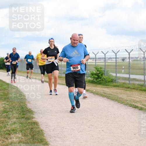 14.09.2025 - Airport Race Dr. Thomas Lammeyer http://msf.ph/oto/8884123 14.09.2025 12:38:38 Laufen 951, 905 meine-sportfotos.de
