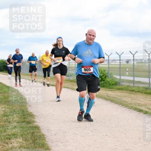 14.09.2025 - Airport Race Dr. Thomas Lammeyer http://msf.ph/oto/8884130 14.09.2025 12:38:38 Laufen 114, 1951, 905 meine-sportfotos.de