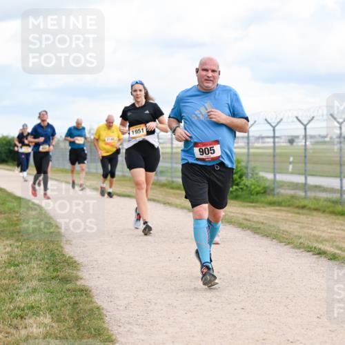 14.09.2025 - Airport Race Dr. Thomas Lammeyer http://msf.ph/oto/8884132 14.09.2025 12:38:38 Laufen 1951, 905 meine-sportfotos.de