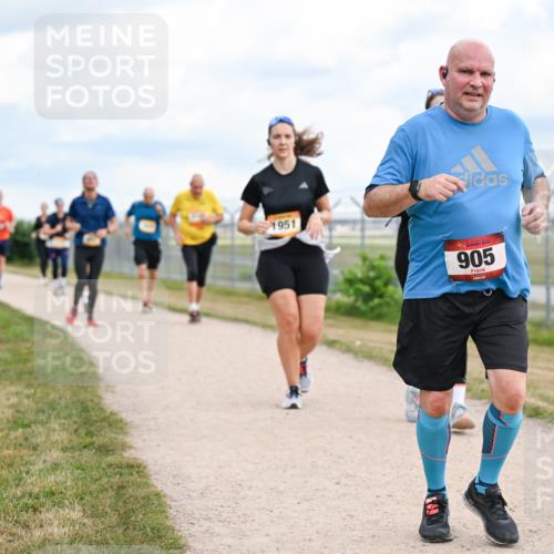 14.09.2025 - Airport Race Dr. Thomas Lammeyer http://msf.ph/oto/8884146 14.09.2025 12:38:39 Laufen 1951, 4, 905 meine-sportfotos.de