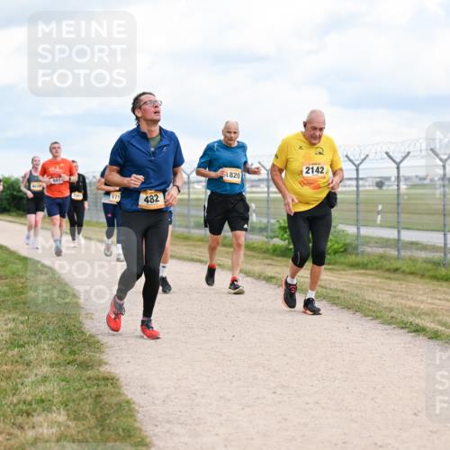14.09.2025 - Airport Race Dr. Thomas Lammeyer http://msf.ph/oto/8884196 14.09.2025 12:38:43 Laufen 171, 482, 820, 2142 meine-sportfotos.de