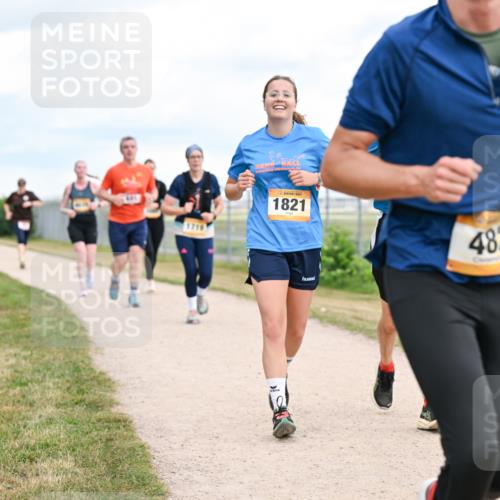 14.09.2025 - Airport Race Dr. Thomas Lammeyer http://msf.ph/oto/8884235 14.09.2025 12:38:46 Laufen 1719, 1821, 482 meine-sportfotos.de