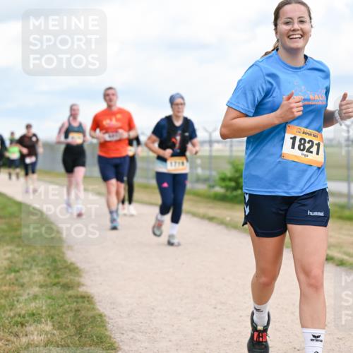 14.09.2025 - Airport Race Dr. Thomas Lammeyer http://msf.ph/oto/8884251 14.09.2025 12:38:47 Laufen 1820, 1821 meine-sportfotos.de
