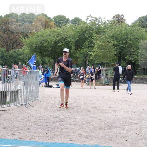 14.09.2025 - Stadtparktriathlon Strokosch-Dieckow http://msf.ph/oto/8884252 14.09.2025 10:28:17 Ziel 504 meine-sportfotos.de