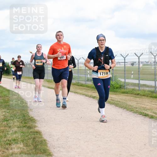 14.09.2025 - Airport Race Dr. Thomas Lammeyer http://msf.ph/oto/8884263 14.09.2025 12:38:48 Laufen 4039, 691, 1719 meine-sportfotos.de