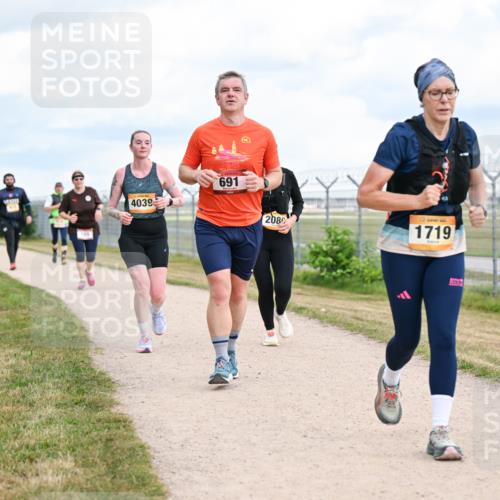 14.09.2025 - Airport Race Dr. Thomas Lammeyer http://msf.ph/oto/8884280 14.09.2025 12:38:49 Laufen 4039, 691, 208, 1719 meine-sportfotos.de
