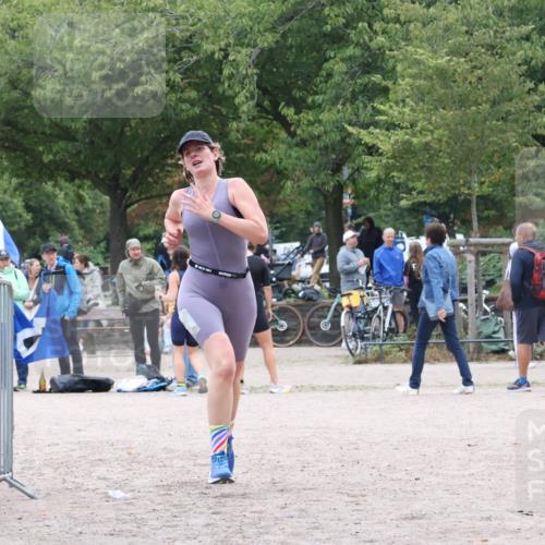 14.09.2025 - Stadtparktriathlon Strokosch-Dieckow http://msf.ph/oto/8884281 14.09.2025 10:28:32 Ziel 445, 467 meine-sportfotos.de