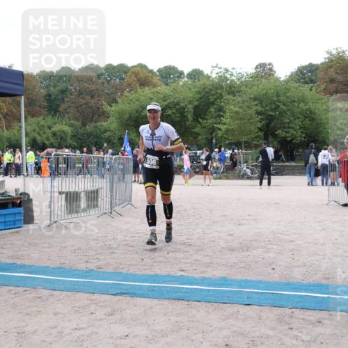 14.09.2025 - Stadtparktriathlon Strokosch-Dieckow http://msf.ph/oto/8884311 14.09.2025 10:28:59 Ziel 506 meine-sportfotos.de