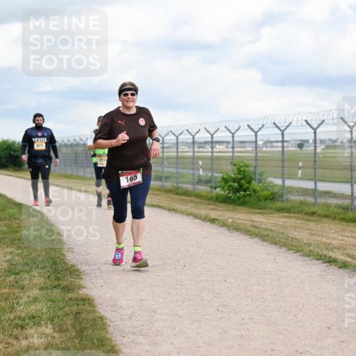 14.09.2025 - Airport Race Dr. Thomas Lammeyer http://msf.ph/oto/8884339 14.09.2025 12:38:53 Laufen 973, 1718, 165 meine-sportfotos.de