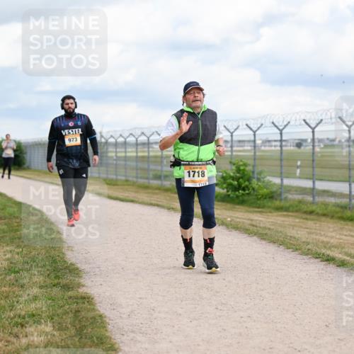14.09.2025 - Airport Race Dr. Thomas Lammeyer http://msf.ph/oto/8884393 14.09.2025 12:38:58 Laufen 61, 973, 1718, 1718 meine-sportfotos.de