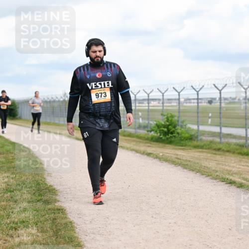 14.09.2025 - Airport Race Dr. Thomas Lammeyer http://msf.ph/oto/8884426 14.09.2025 12:39:02 Laufen 61, 973 meine-sportfotos.de