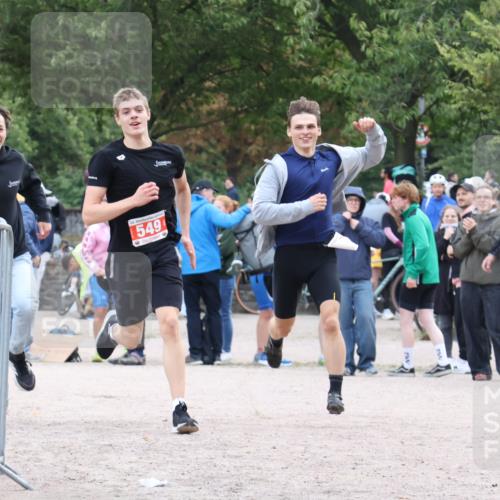 14.09.2025 - Stadtparktriathlon Strokosch-Dieckow http://msf.ph/oto/8884436 14.09.2025 10:38:29 Ziel 549 meine-sportfotos.de