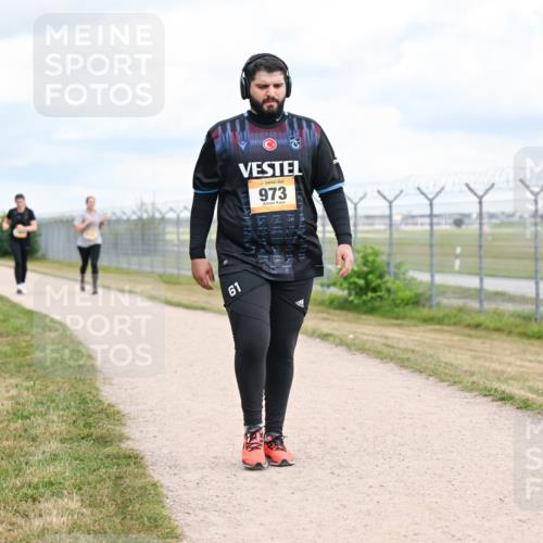 14.09.2025 - Airport Race Dr. Thomas Lammeyer http://msf.ph/oto/8884437 14.09.2025 12:39:02 Laufen 61, 973 meine-sportfotos.de