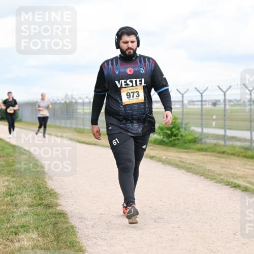 14.09.2025 - Airport Race Dr. Thomas Lammeyer http://msf.ph/oto/8884441 14.09.2025 12:39:03 Laufen 61, 973 meine-sportfotos.de