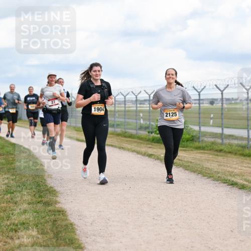 14.09.2025 - Airport Race Dr. Thomas Lammeyer http://msf.ph/oto/8884455 14.09.2025 12:39:10 Laufen 27, 1904, 2125 meine-sportfotos.de