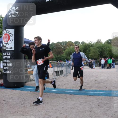 14.09.2025 - Stadtparktriathlon Strokosch-Dieckow http://msf.ph/oto/8884456 14.09.2025 10:38:31 Ziel 549 meine-sportfotos.de