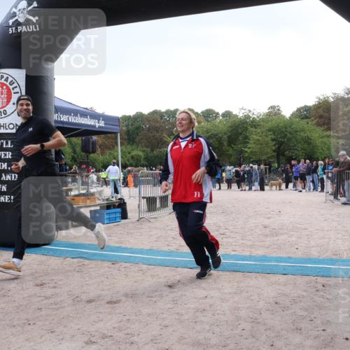 14.09.2025 - Stadtparktriathlon Strokosch-Dieckow http://msf.ph/oto/8884499 14.09.2025 10:39:53 Ziel 554 meine-sportfotos.de