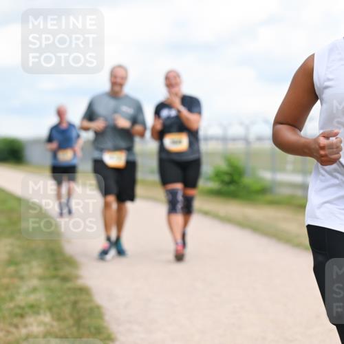 14.09.2025 - Airport Race Dr. Thomas Lammeyer http://msf.ph/oto/8884544 14.09.2025 12:39:17 Laufen 42, 1115 meine-sportfotos.de