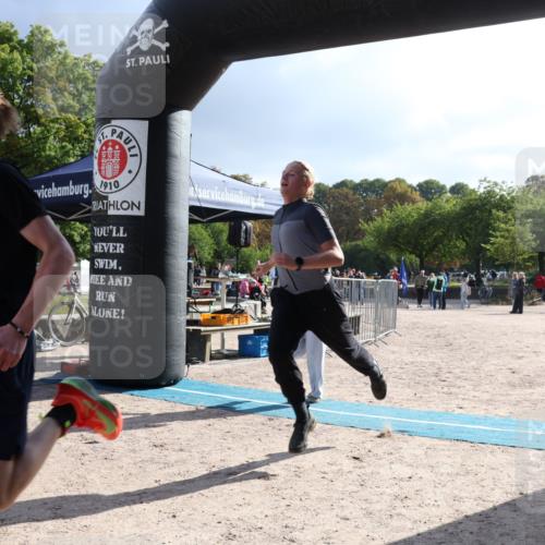 14.09.2025 - Stadtparktriathlon Strokosch-Dieckow http://msf.ph/oto/8884555 14.09.2025 10:42:12 Ziel 575 meine-sportfotos.de