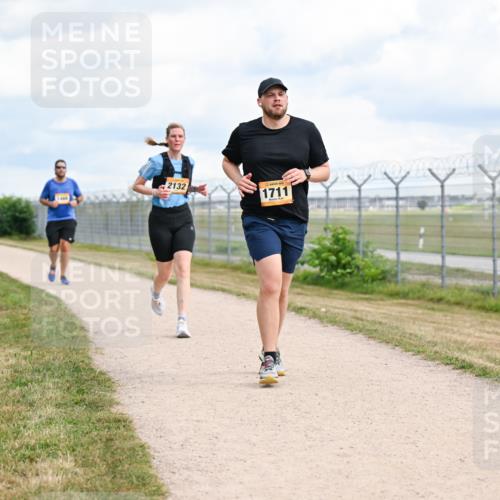 14.09.2025 - Airport Race Dr. Thomas Lammeyer http://msf.ph/oto/8884600 14.09.2025 12:39:34 Laufen 2132, 1711 meine-sportfotos.de