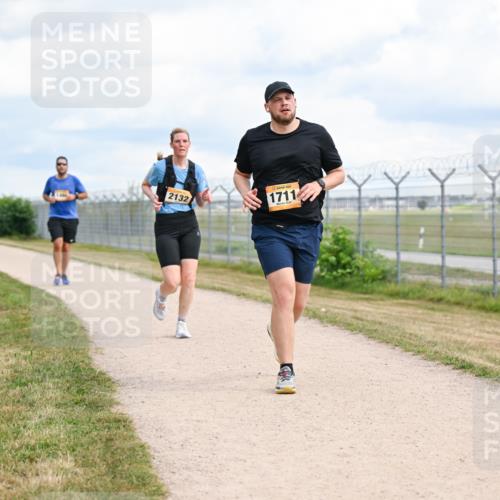 14.09.2025 - Airport Race Dr. Thomas Lammeyer http://msf.ph/oto/8884603 14.09.2025 12:39:34 Laufen 2132, 1711 meine-sportfotos.de