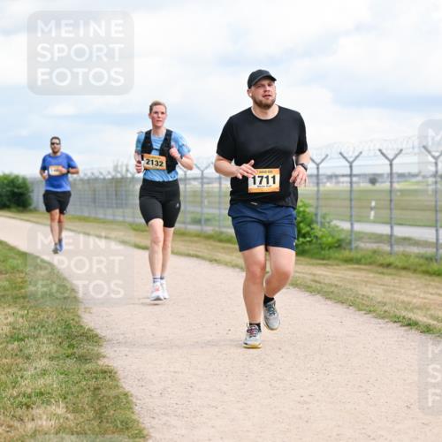 14.09.2025 - Airport Race Dr. Thomas Lammeyer http://msf.ph/oto/8884605 14.09.2025 12:39:34 Laufen 2132, 1711 meine-sportfotos.de