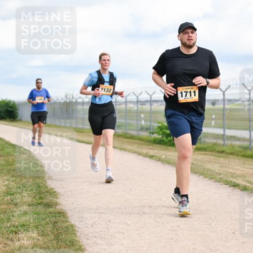 14.09.2025 - Airport Race Dr. Thomas Lammeyer http://msf.ph/oto/8884613 14.09.2025 12:39:34 Laufen 2132, 1711 meine-sportfotos.de