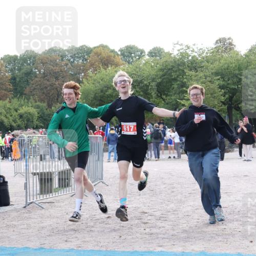 14.09.2025 - Stadtparktriathlon Strokosch-Dieckow http://msf.ph/oto/8884618 14.09.2025 10:47:33 Ziel 617 meine-sportfotos.de