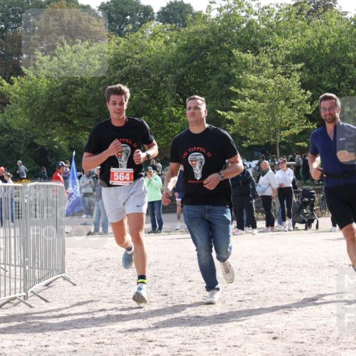 14.09.2025 - Stadtparktriathlon Strokosch-Dieckow http://msf.ph/oto/8884635 14.09.2025 10:48:14 Ziel 564 meine-sportfotos.de