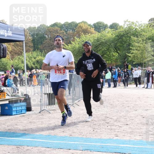 14.09.2025 - Stadtparktriathlon Strokosch-Dieckow http://msf.ph/oto/8884697 14.09.2025 10:52:09 Ziel 576, 594 meine-sportfotos.de
