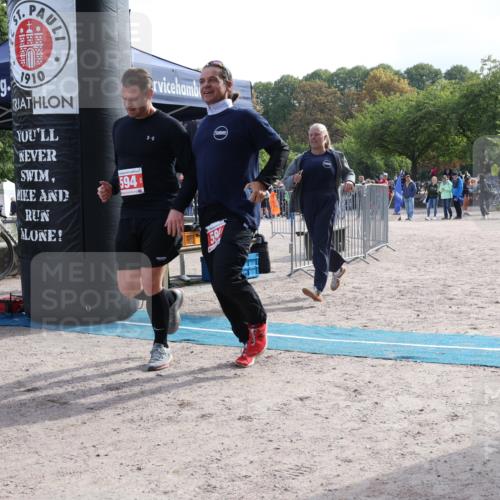 14.09.2025 - Stadtparktriathlon Strokosch-Dieckow http://msf.ph/oto/8884725 14.09.2025 10:52:12 Ziel 576, 594 meine-sportfotos.de