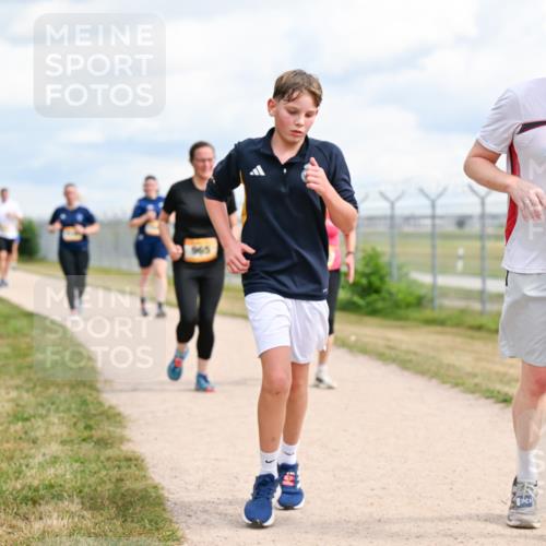 14.09.2025 - Airport Race Dr. Thomas Lammeyer http://msf.ph/oto/8884770 14.09.2025 12:39:58 Laufen 370 meine-sportfotos.de