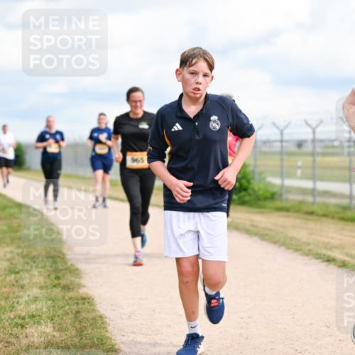 14.09.2025 - Airport Race Dr. Thomas Lammeyer http://msf.ph/oto/8884775 14.09.2025 12:39:59 Laufen 965, 370 meine-sportfotos.de
