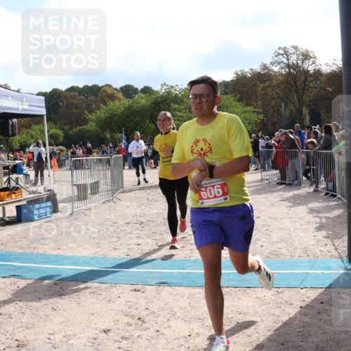 14.09.2025 - Stadtparktriathlon Strokosch-Dieckow http://msf.ph/oto/8884833 14.09.2025 10:55:38 Ziel 556, 580, 606 meine-sportfotos.de