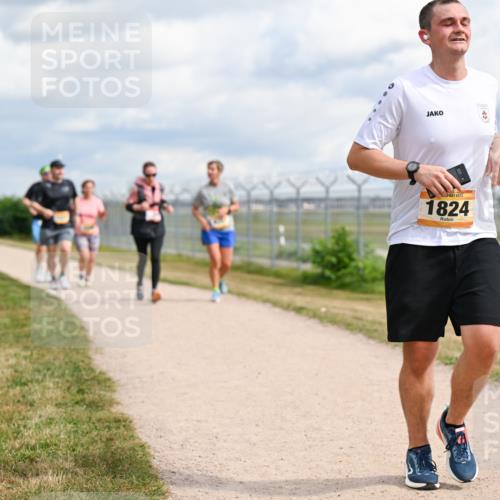14.09.2025 - Airport Race Dr. Thomas Lammeyer http://msf.ph/oto/8884873 14.09.2025 12:40:09 Laufen 1824 meine-sportfotos.de